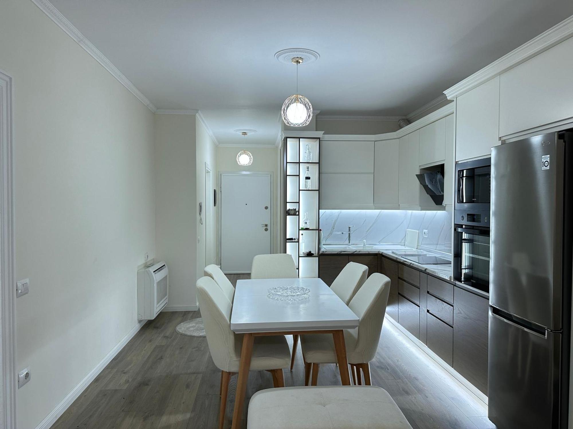 Spacious 2-Bedroom Apartment Near Center Tirana Kültér fotó